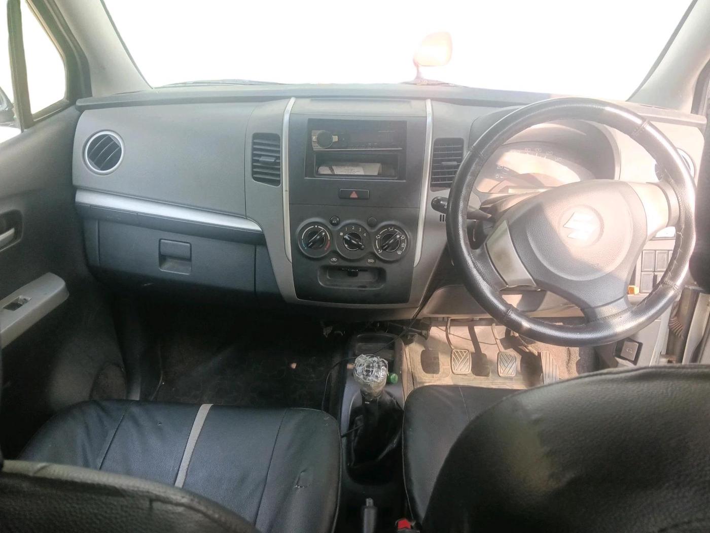 2012 Maruti Wagon R 1.0 LXI, CNG, Manual, 82,466 km, interior