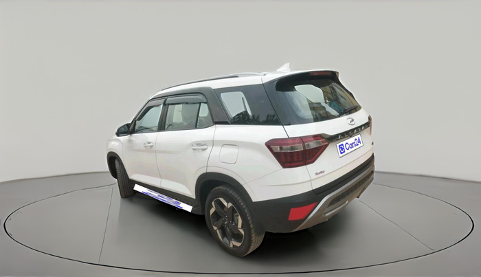 2024 Hyundai ALCAZAR  SIGNATURE (O) DCT 1.5 PETROL 7STR, Petrol, Automatic, 16,888 km, exterior