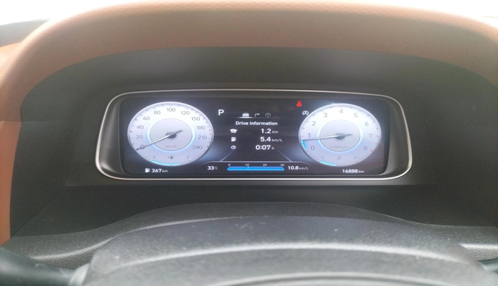 2024 Hyundai ALCAZAR  SIGNATURE (O) DCT 1.5 PETROL 7STR, Petrol, Automatic, 16,888 km, interior