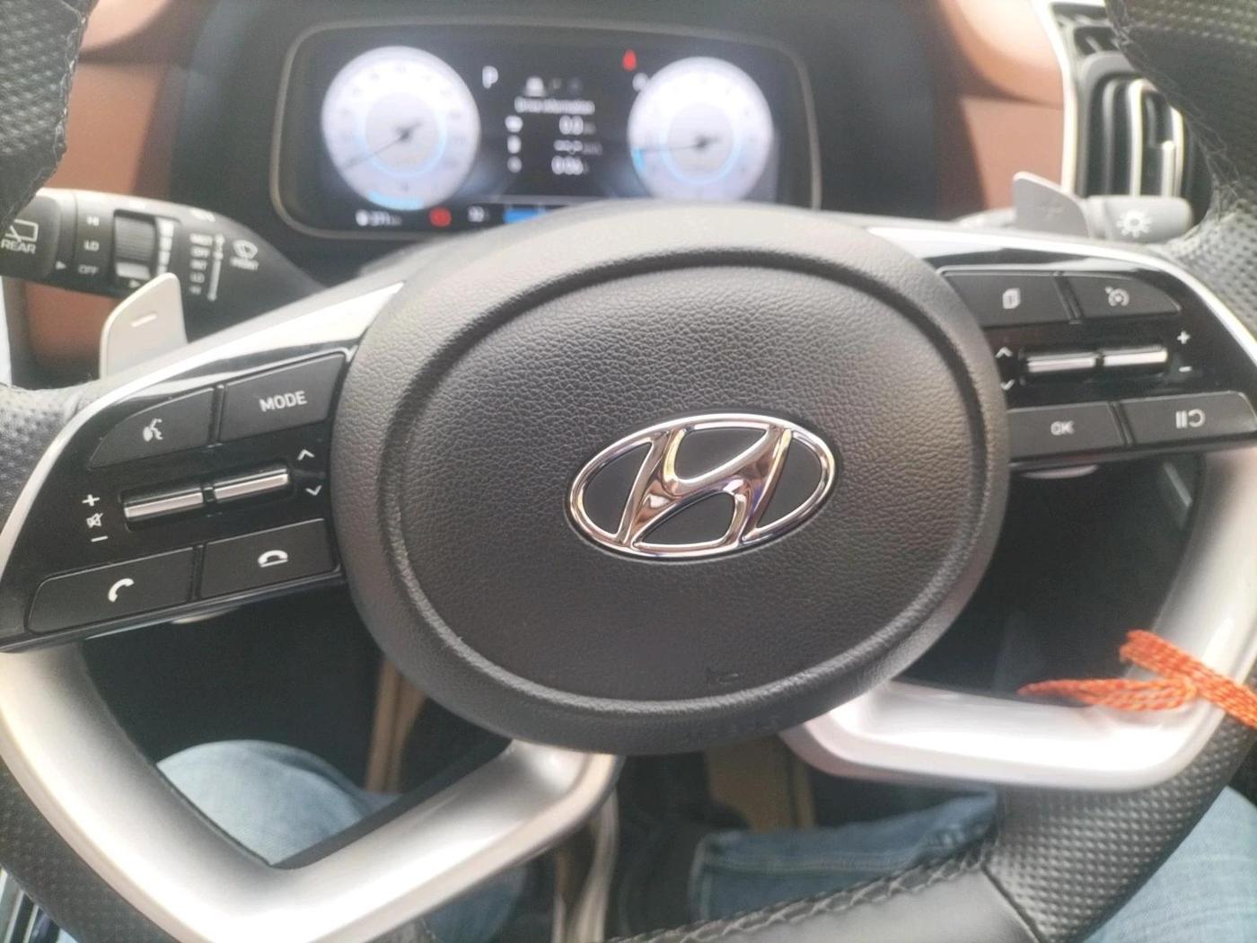 2024 Hyundai ALCAZAR  SIGNATURE (O) DCT 1.5 PETROL 7STR, Petrol, Automatic, 16,888 km, interior