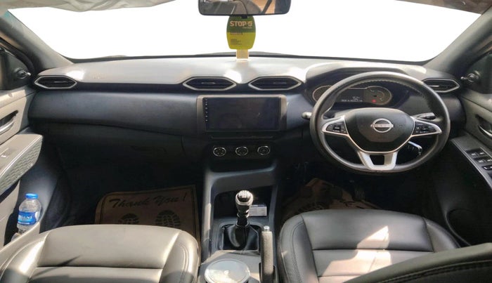 2025 Nissan MAGNITE Visia B4D 1.0 Petrol MT, Petrol, Manual, 4,814 km, interior