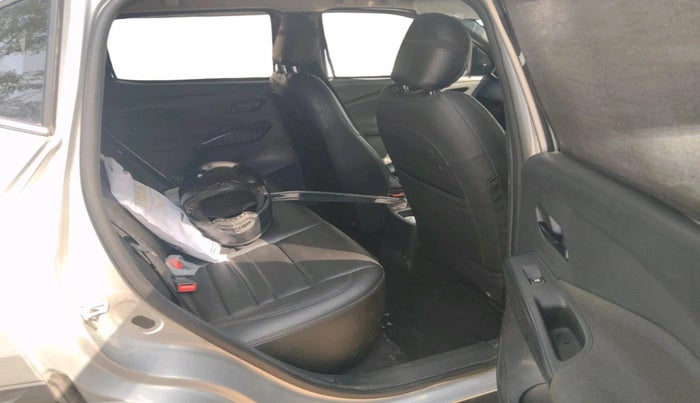 2025 Nissan MAGNITE Visia B4D 1.0 Petrol MT, Petrol, Manual, 4,814 km, interior