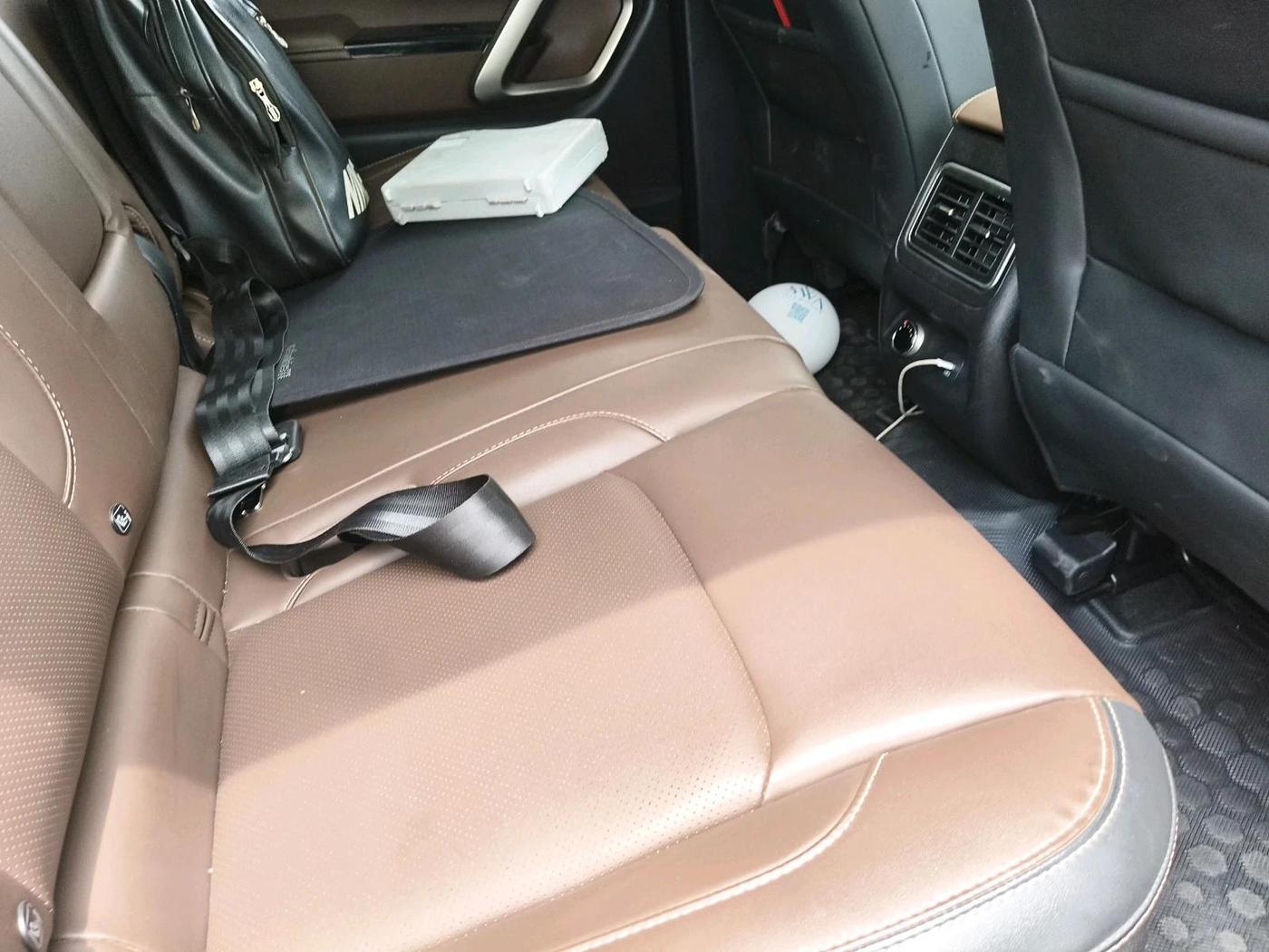 2023 Mahindra SCORPIO-N Z8 L PETROL AT 7 STR, Petrol, Automatic, 36,605 km, interior