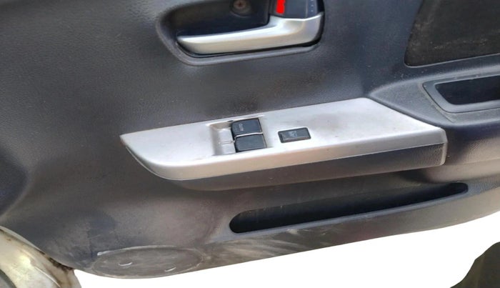 2012 Maruti Wagon R 1.0 LXI CNG, CNG, Manual, 78,104 km, interior