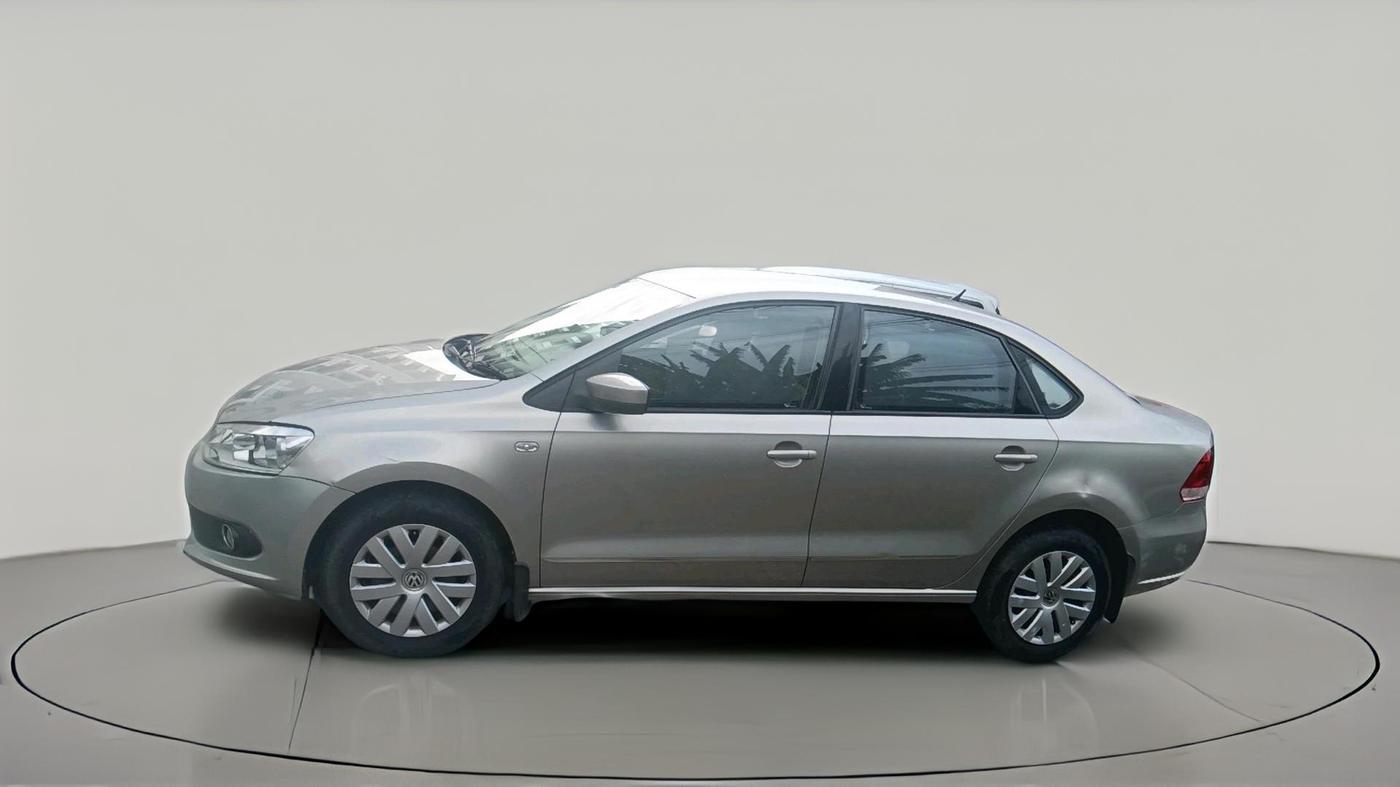 2013 Volkswagen Vento COMFORTLINE 1.6, Petrol, Manual, 89,638 km, exterior