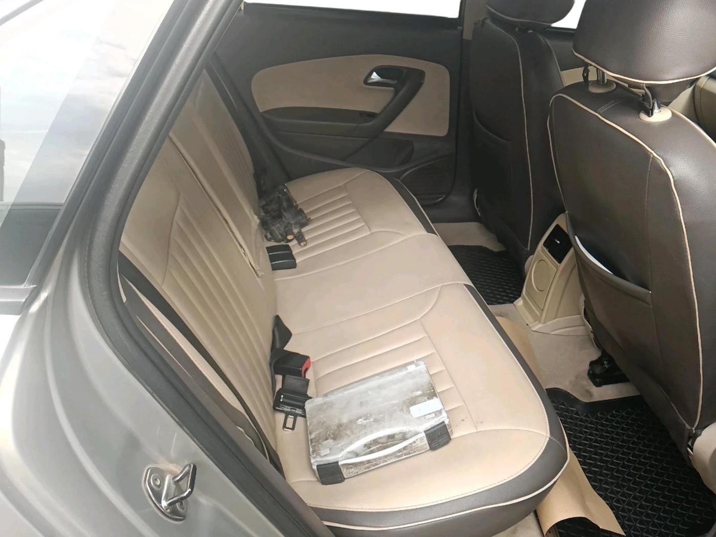 2013 Volkswagen Vento COMFORTLINE 1.6, Petrol, Manual, 89,638 km, interior