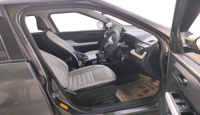 2023 Tata PUNCH PURE MT, Petrol, Manual, 12,957 km, interior