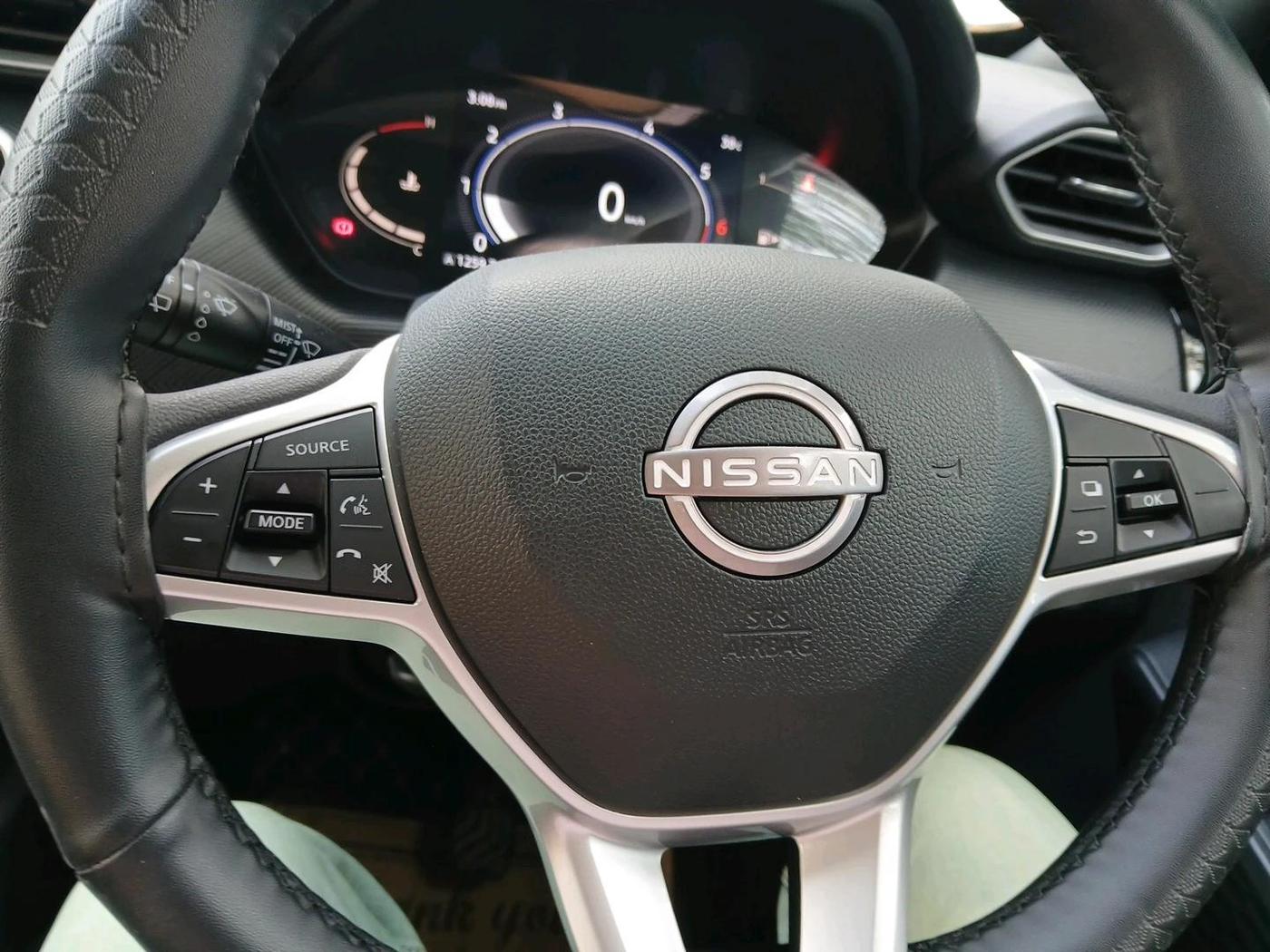 2024 Nissan MAGNITE N-Connecta B4D 1.0 Petrol AMT, Petrol, Automatic, 2,320 km, interior
