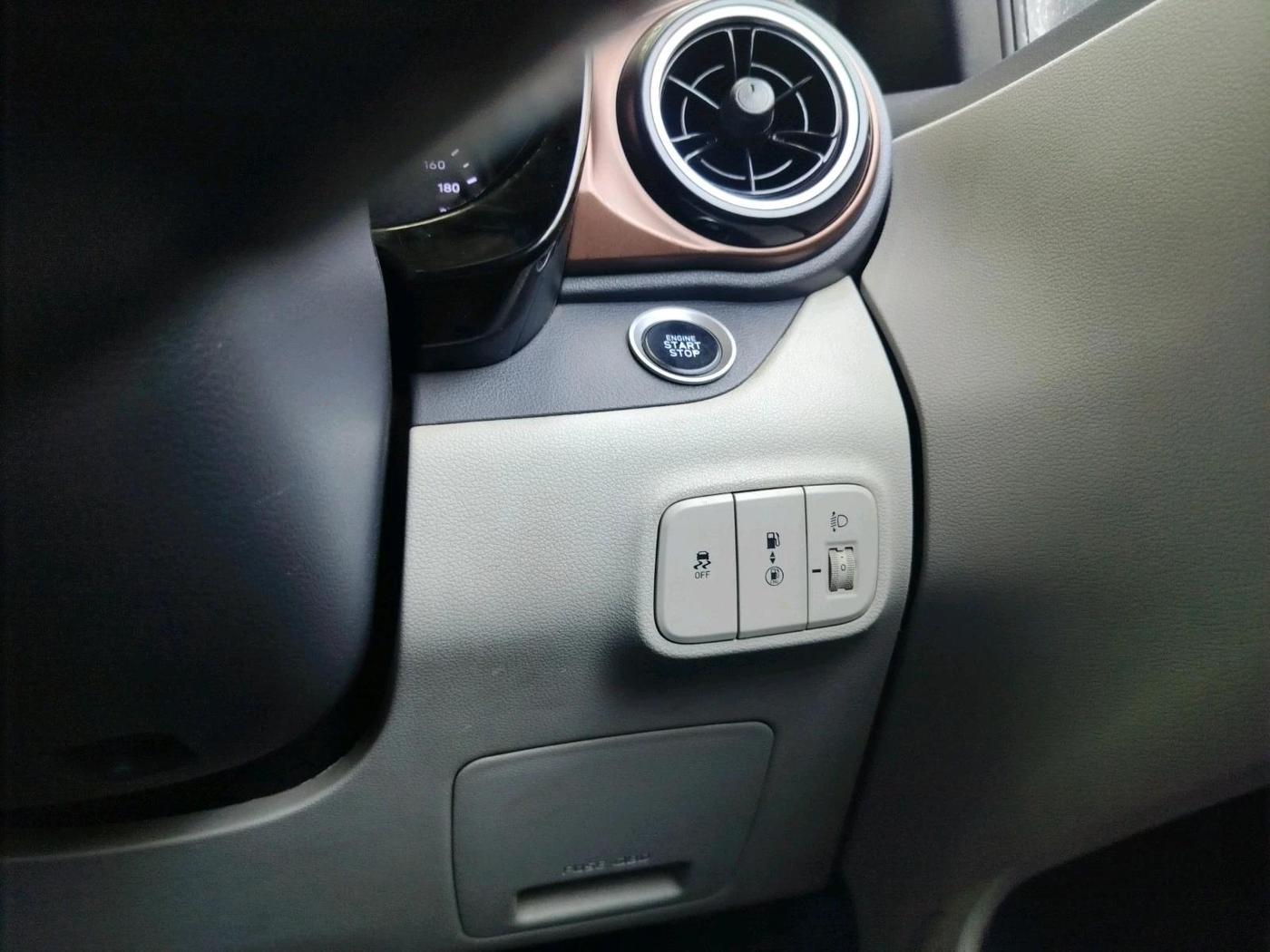2023 Hyundai AURA SX 1.2 CNG, CNG, Manual, 84,130 km, interior