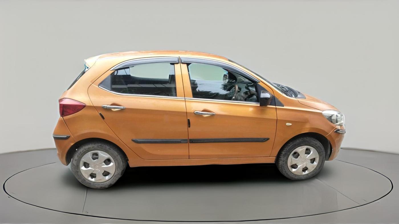 2018 Tata Tiago XT PETROL, Petrol, Manual, 57,730 km, exterior