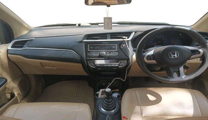 2016 Honda Amaze 1.2L I-VTEC S, Petrol, Manual, 94,781 km, interior