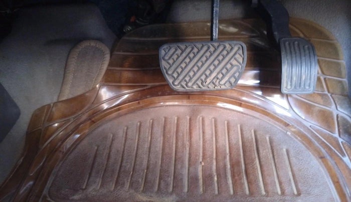 2015 Nissan Micra Active XV, Petrol, Manual, 80,767 km, interior