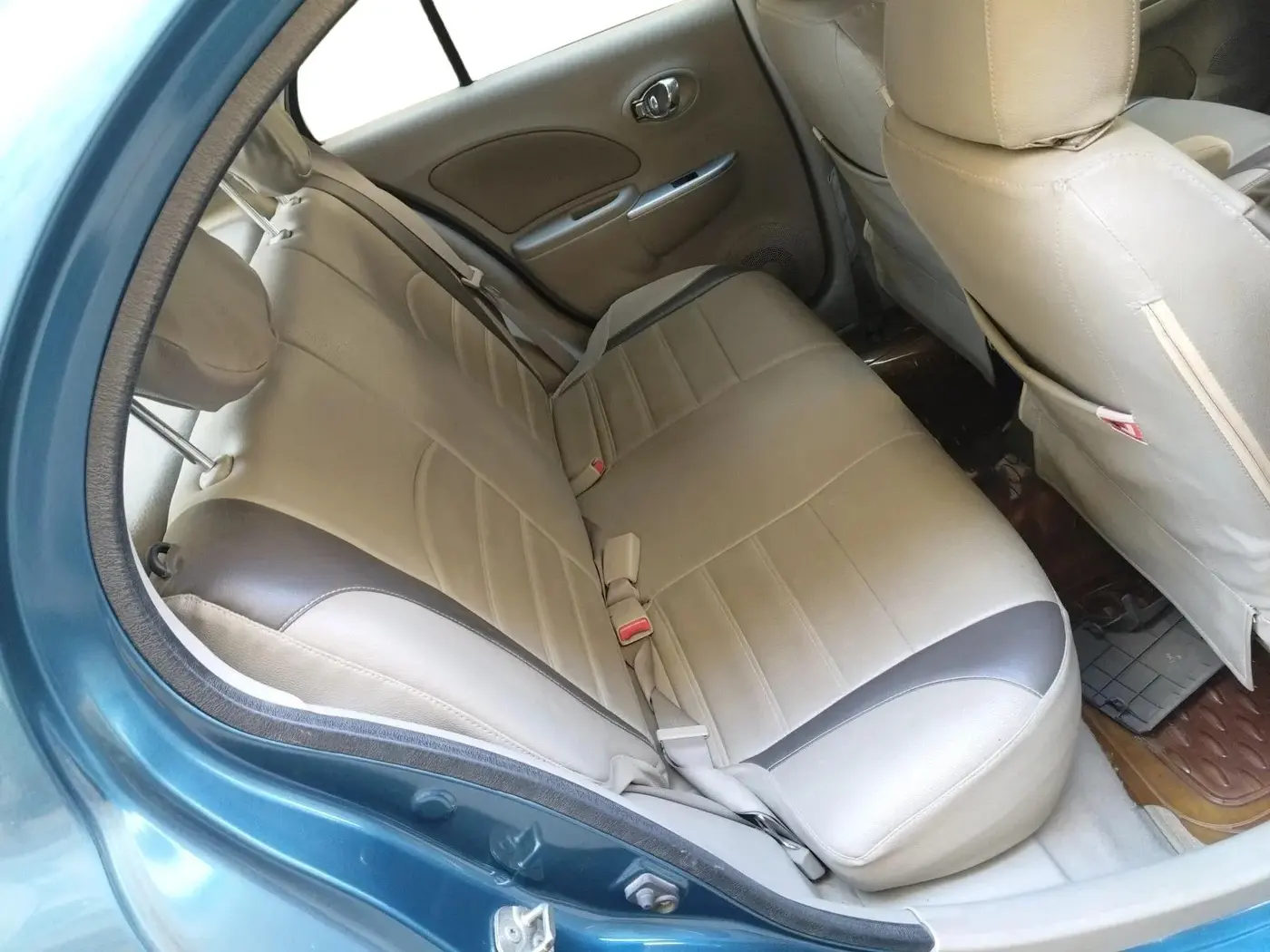 2015 Nissan Micra Active XV, Petrol, Manual, 80,787 km, interior