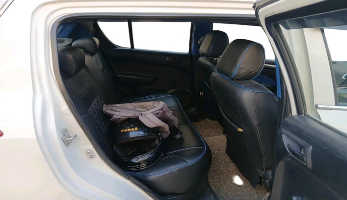 2015 Maruti Swift LXI (O), CNG, Manual, 79,001 km, interior