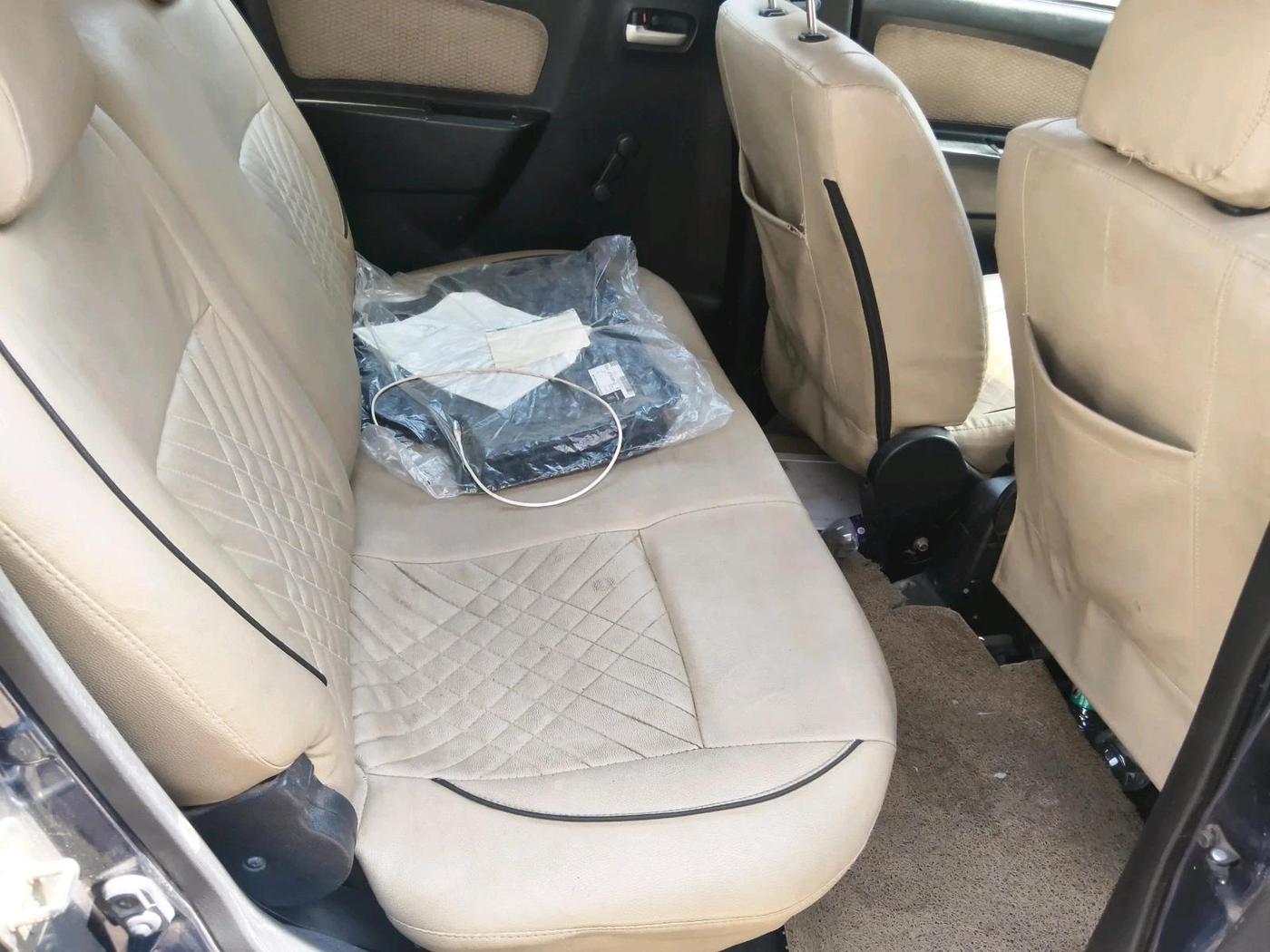 2017 Maruti Wagon R 1.0 LXI CNG, CNG, Manual, 1,68,950 km, interior