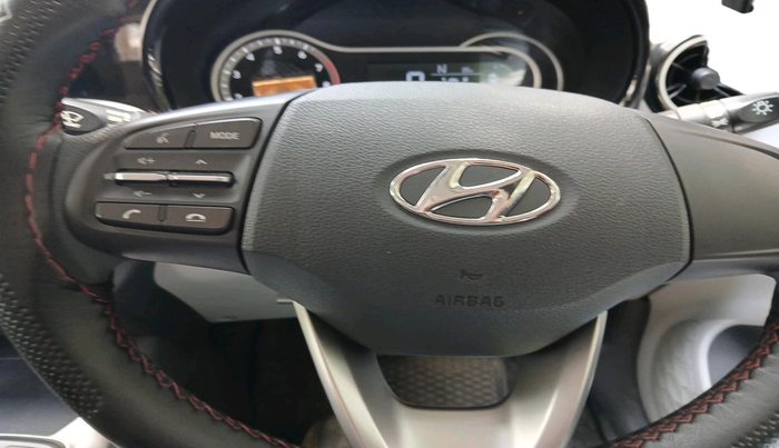 2022 Hyundai GRAND I10 NIOS SPORTZ AMT 1.2 KAPPA VTVT, Petrol, Automatic, 15,754 km, interior