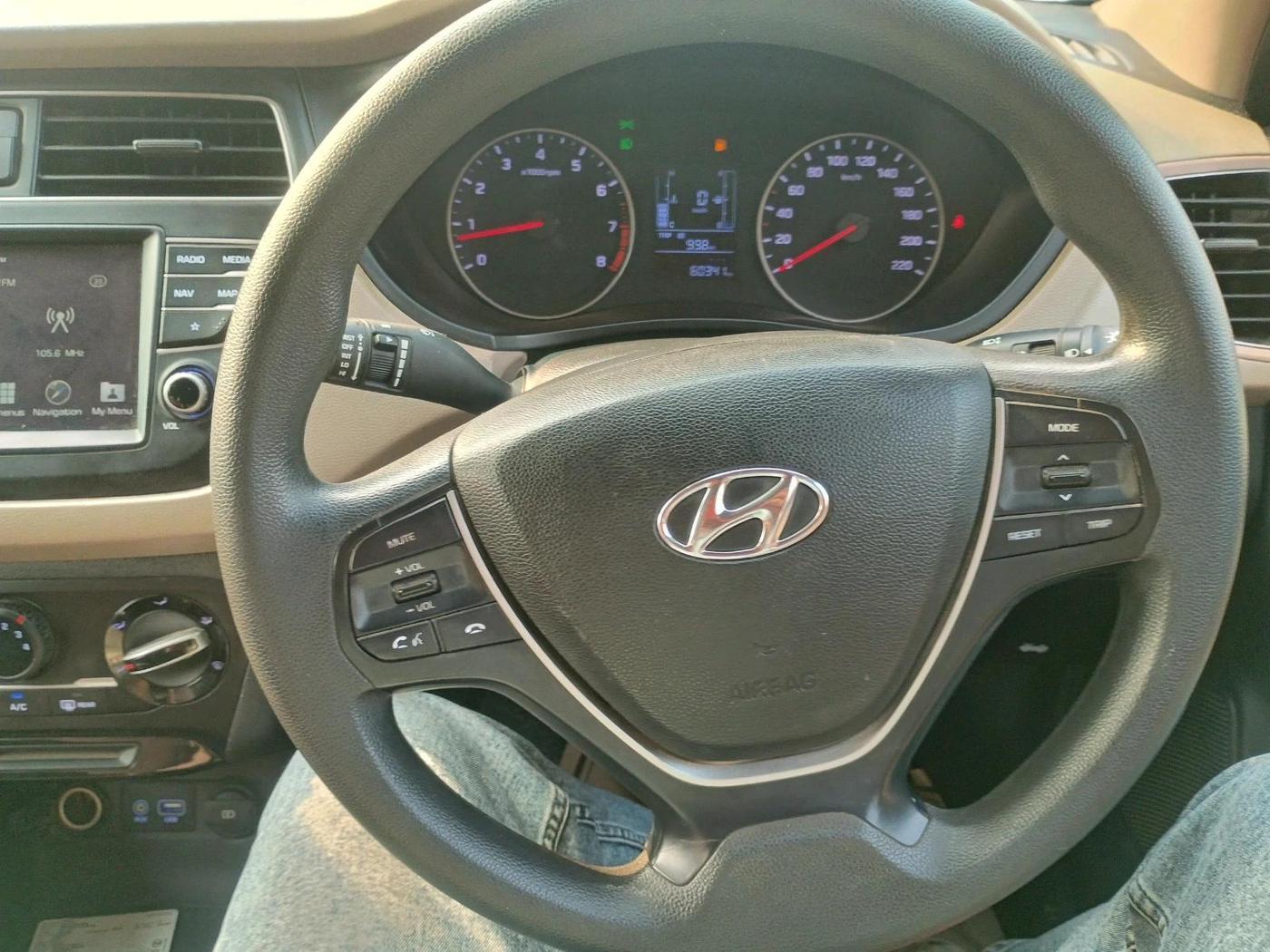 2020 Hyundai Elite i20 SPORTZ PLUS 1.2, Petrol, Manual, 60,341 km, interior