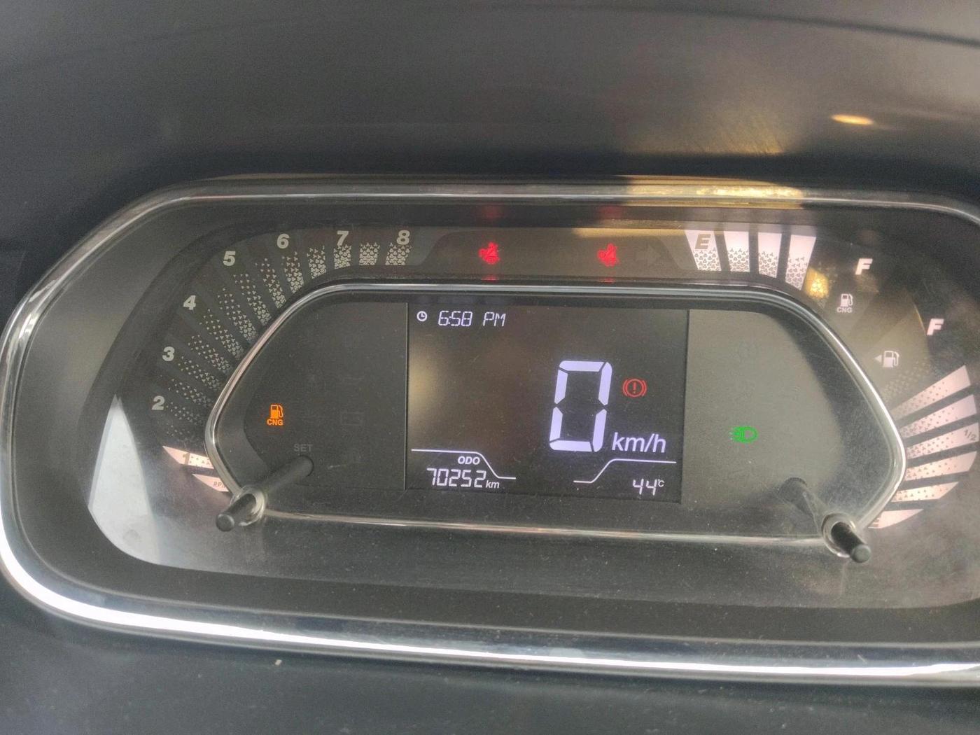 2022 Tata Tiago XZ PLUS CNG, CNG, Manual, 70,252 km, interior