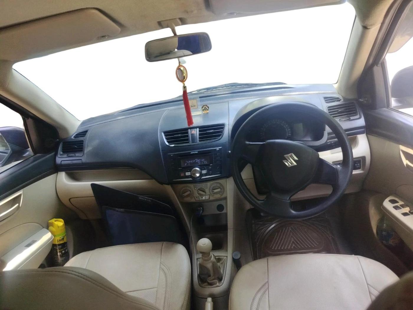 2015 Maruti Swift Dzire LXI (O), CNG, Manual, 1,28,035 km, interior