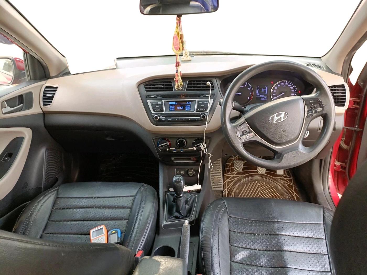 2015 Hyundai Elite i20 MAGNA 1.2, Petrol, Manual, 1,09,344 km, interior