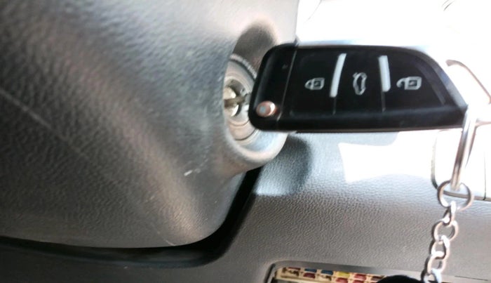 2014 Hyundai Xcent S 1.2, Petrol, Manual, 1,50,886 km, interior