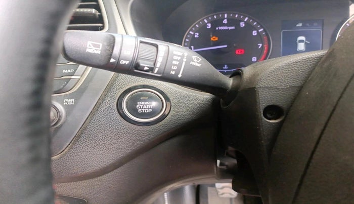 2018 Hyundai i20 Active 1.2 SX, Petrol, Manual, 76,214 km, interior