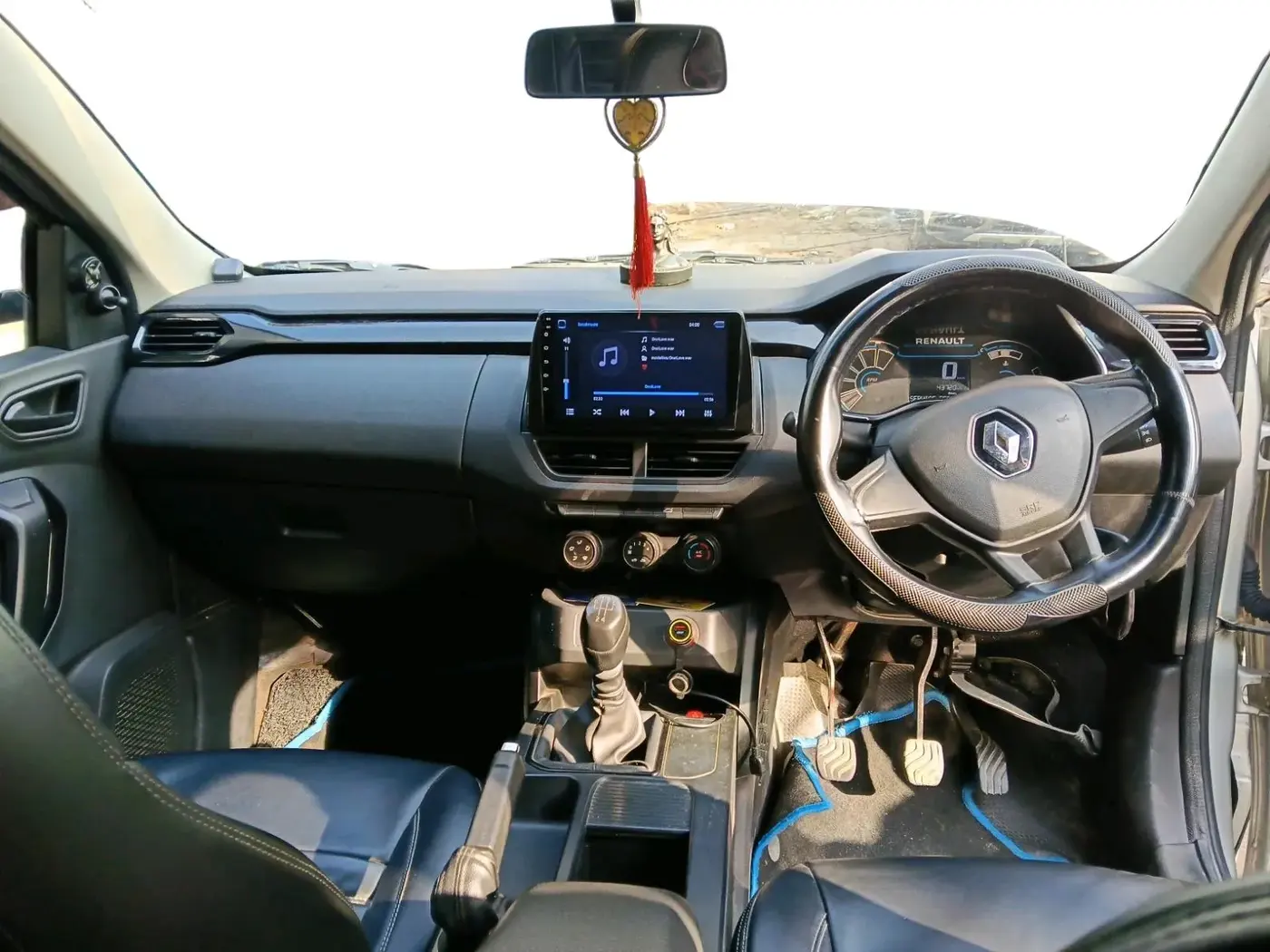 2021 Renault Kiger RXE MT, Petrol, Manual, 43,720 km, interior