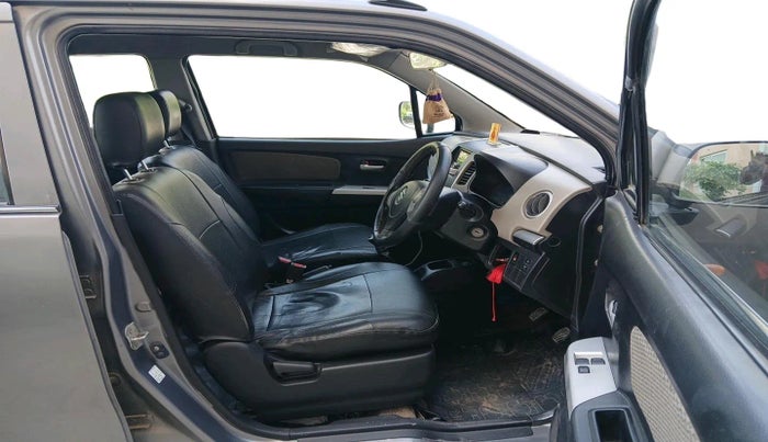 2015 Maruti Wagon R 1.0 LXI, Petrol, Manual, 67,501 km, interior