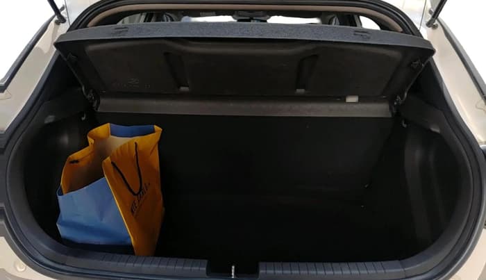 2017 Hyundai Elite i20 SPORTZ 1.2, Petrol, Manual, 98,032 km, exterior