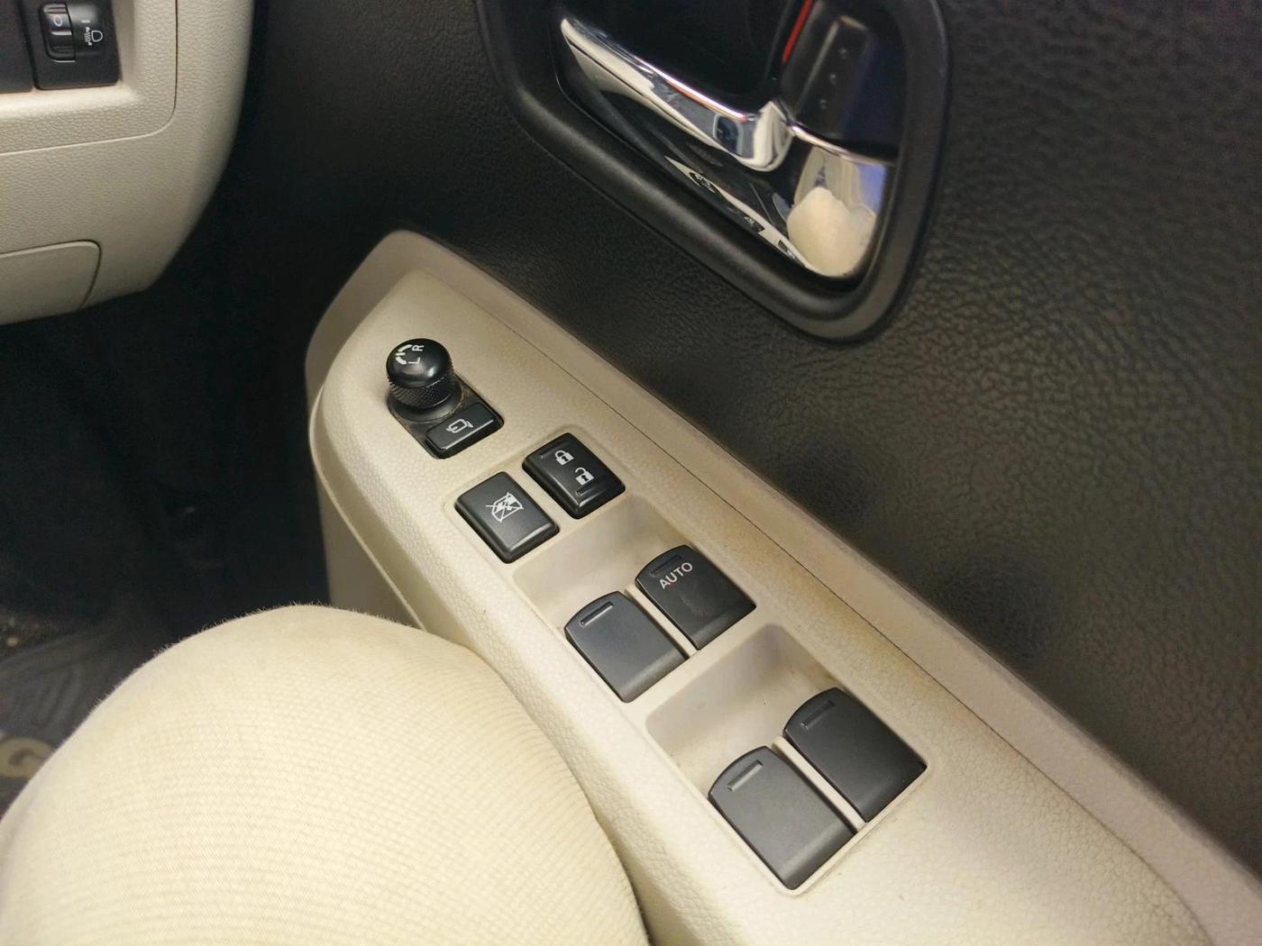 2017 Maruti IGNIS ZETA 1.2 AMT, Petrol, Automatic, 67,987 km, interior
