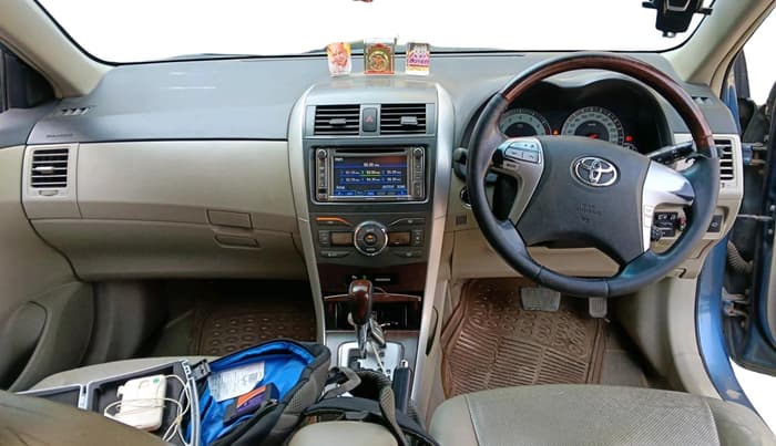 2011 Toyota Corolla Altis VL AT PETROL, CNG, Automatic, 1,41,956 km, interior