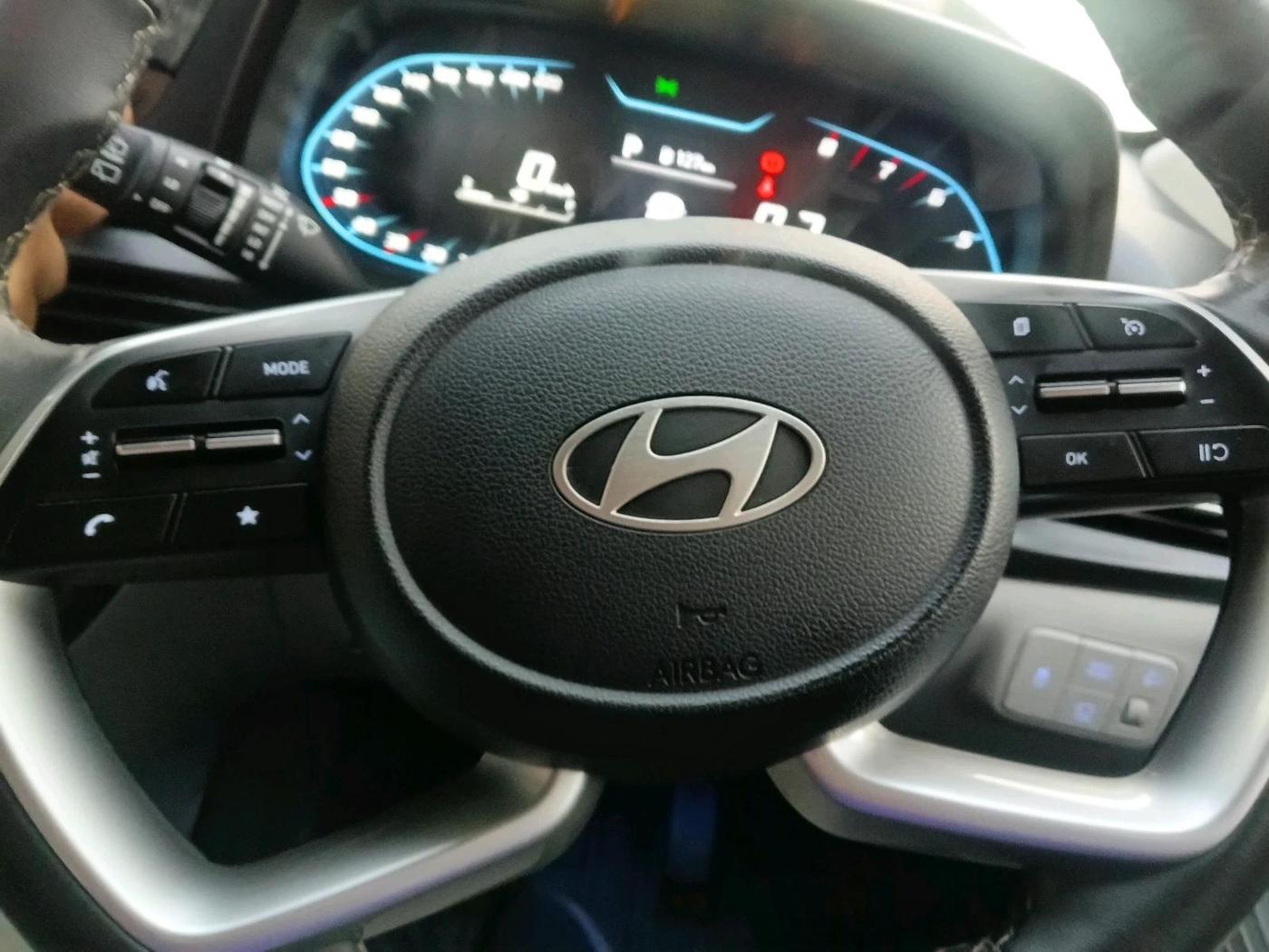 2025 Hyundai NEW I20 ASTA (O) 1.2 IVT, Petrol, Automatic, 20,294 km, interior