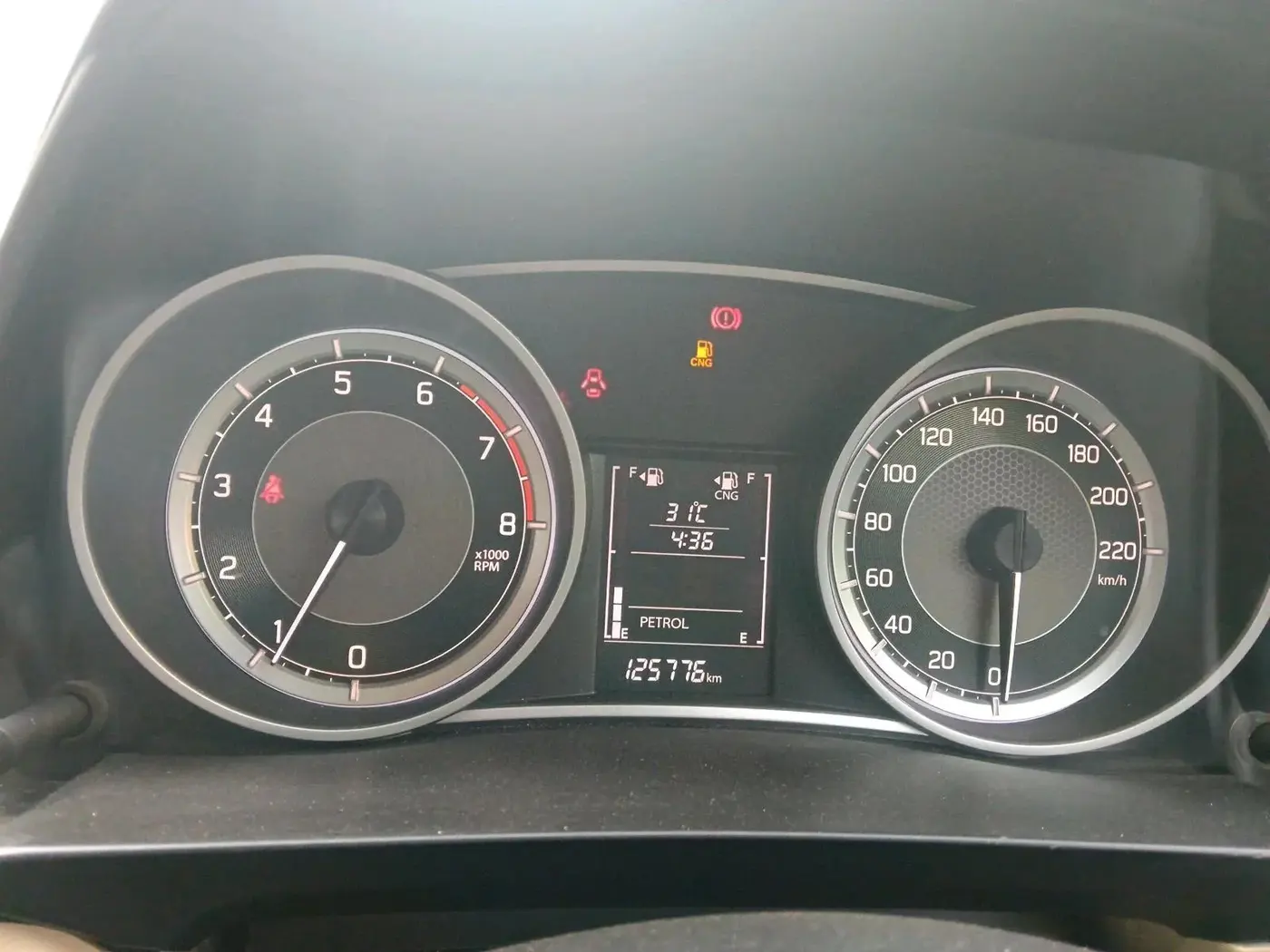 2022 Maruti Dzire ZXI CNG, CNG, Manual, 1,25,776 km, interior