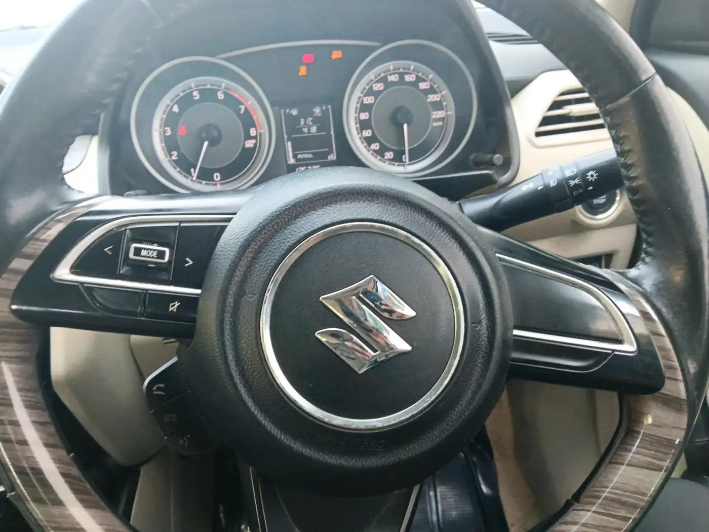 2022 Maruti Dzire ZXI CNG, CNG, Manual, 1,25,776 km, interior
