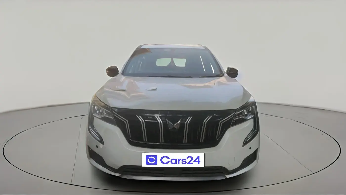 2022 Mahindra XUV700 AX 5 D AT 5 STR, Diesel, Automatic, 60,579 km, exterior