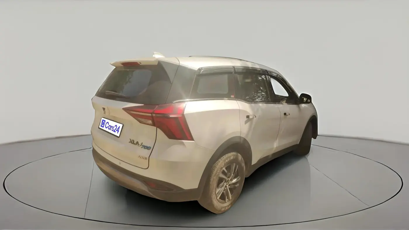 2022 Mahindra XUV700 AX 5 D AT 5 STR, Diesel, Automatic, 60,579 km, exterior