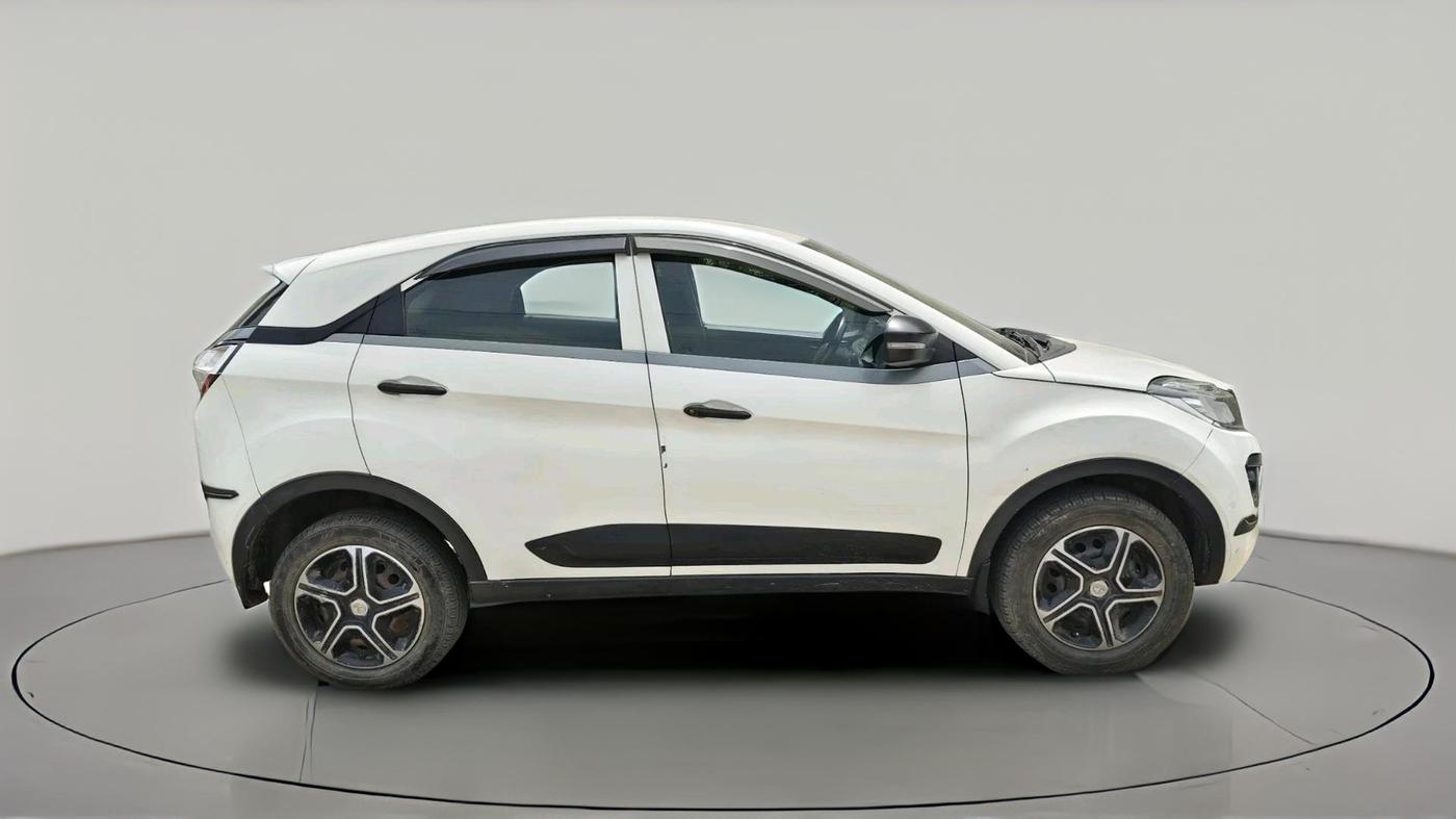 2018 Tata NEXON XM PETROL, Petrol, Manual, 32,723 km, exterior