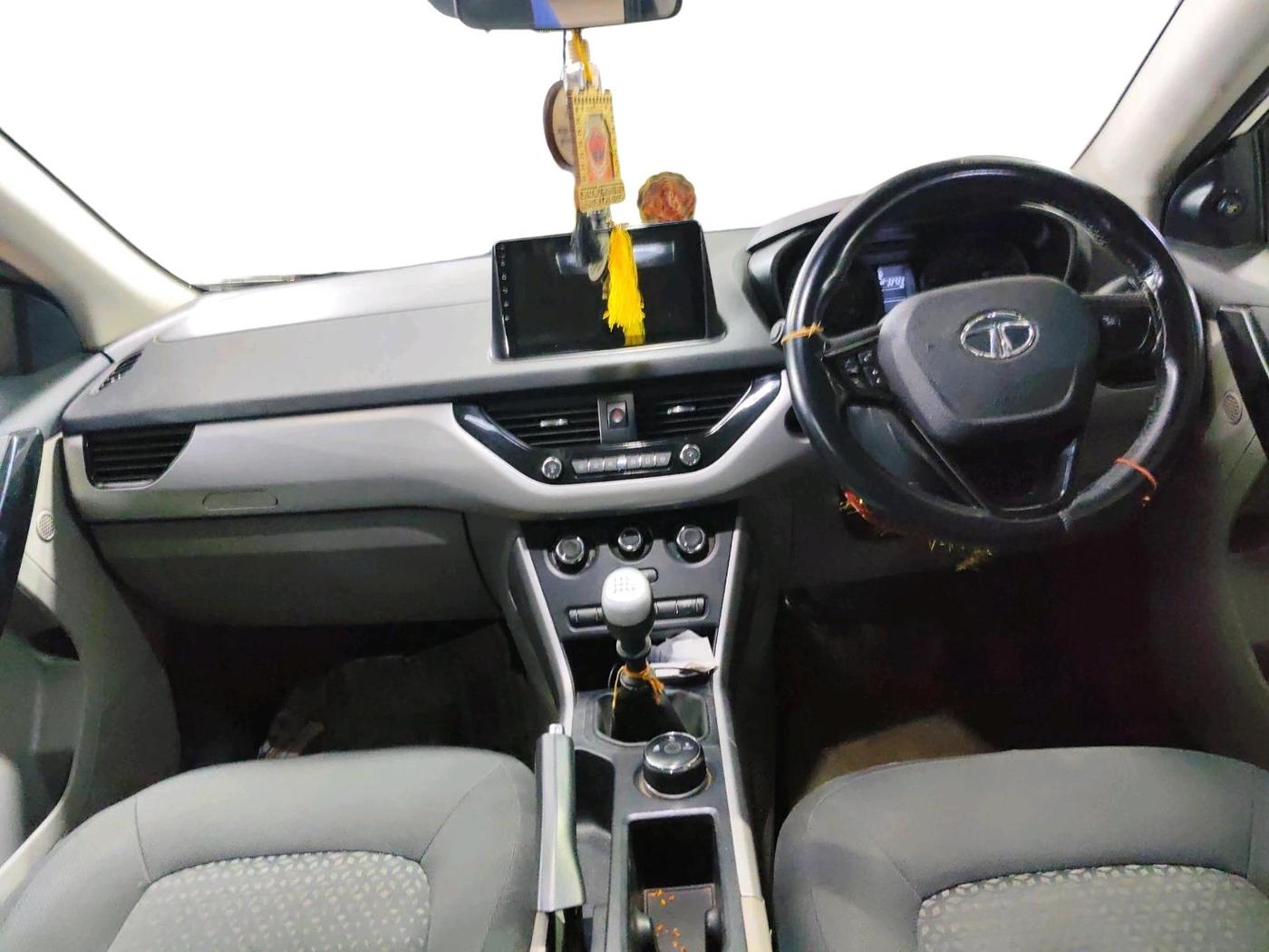 2018 Tata NEXON XM PETROL, Petrol, Manual, 32,723 km, interior