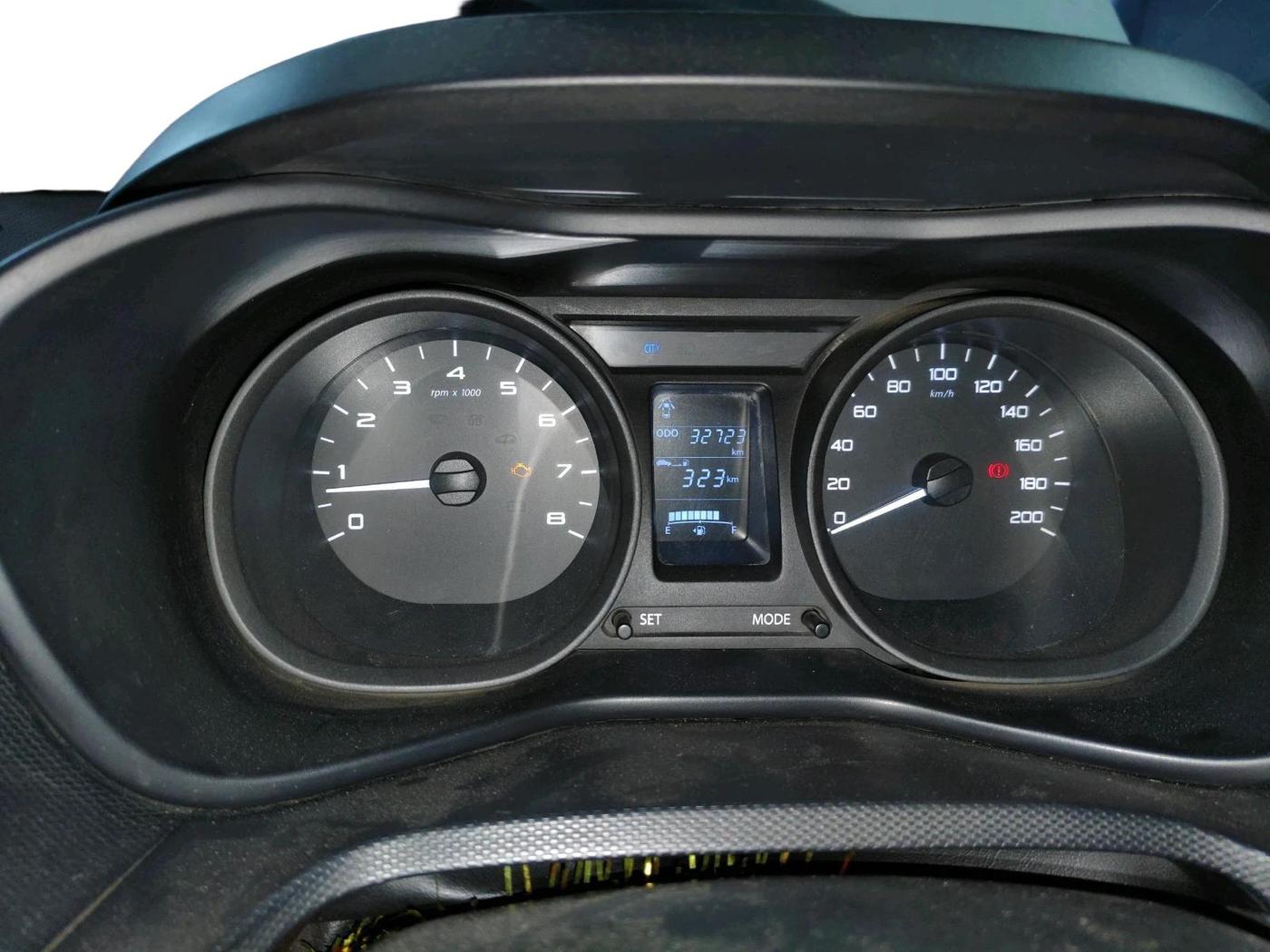 2018 Tata NEXON XM PETROL, Petrol, Manual, 32,723 km, interior