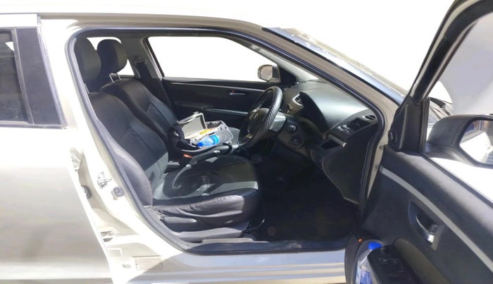 2013 Maruti Swift VXI, Petrol, Manual, 1,10,634 km, interior