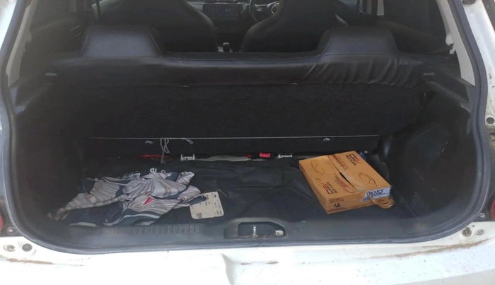 2021 Maruti Swift LXI, Petrol, Manual, 14,819 km, exterior