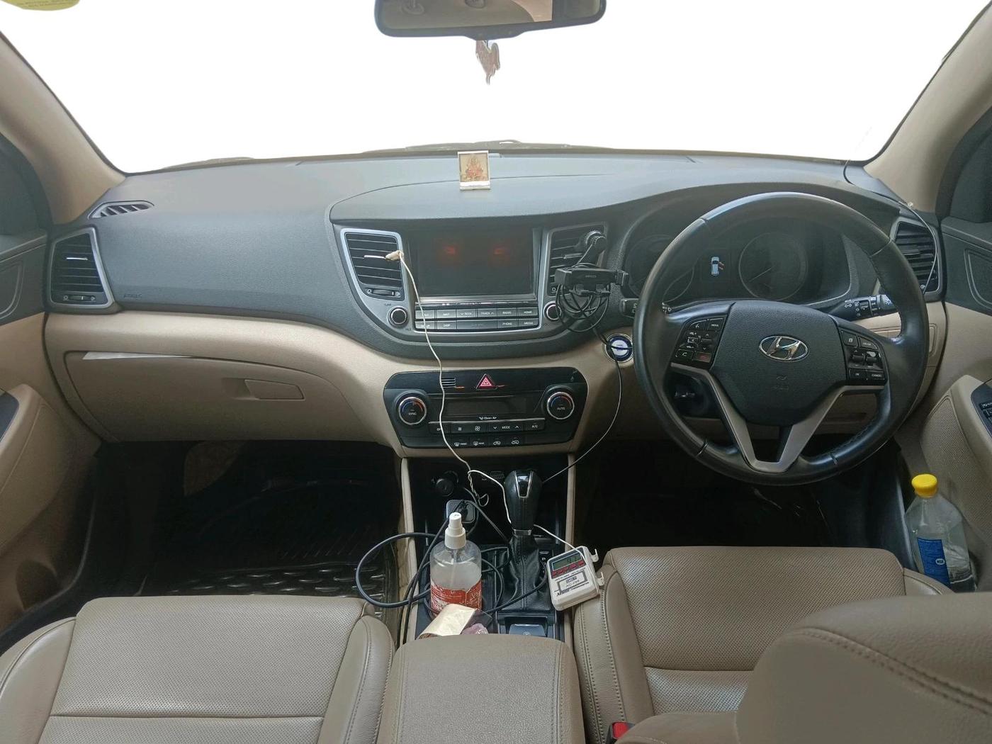 2017 Hyundai Tucson 2WD AT GL DIESEL
, Diesel, Automatic, 85,355 km, interior