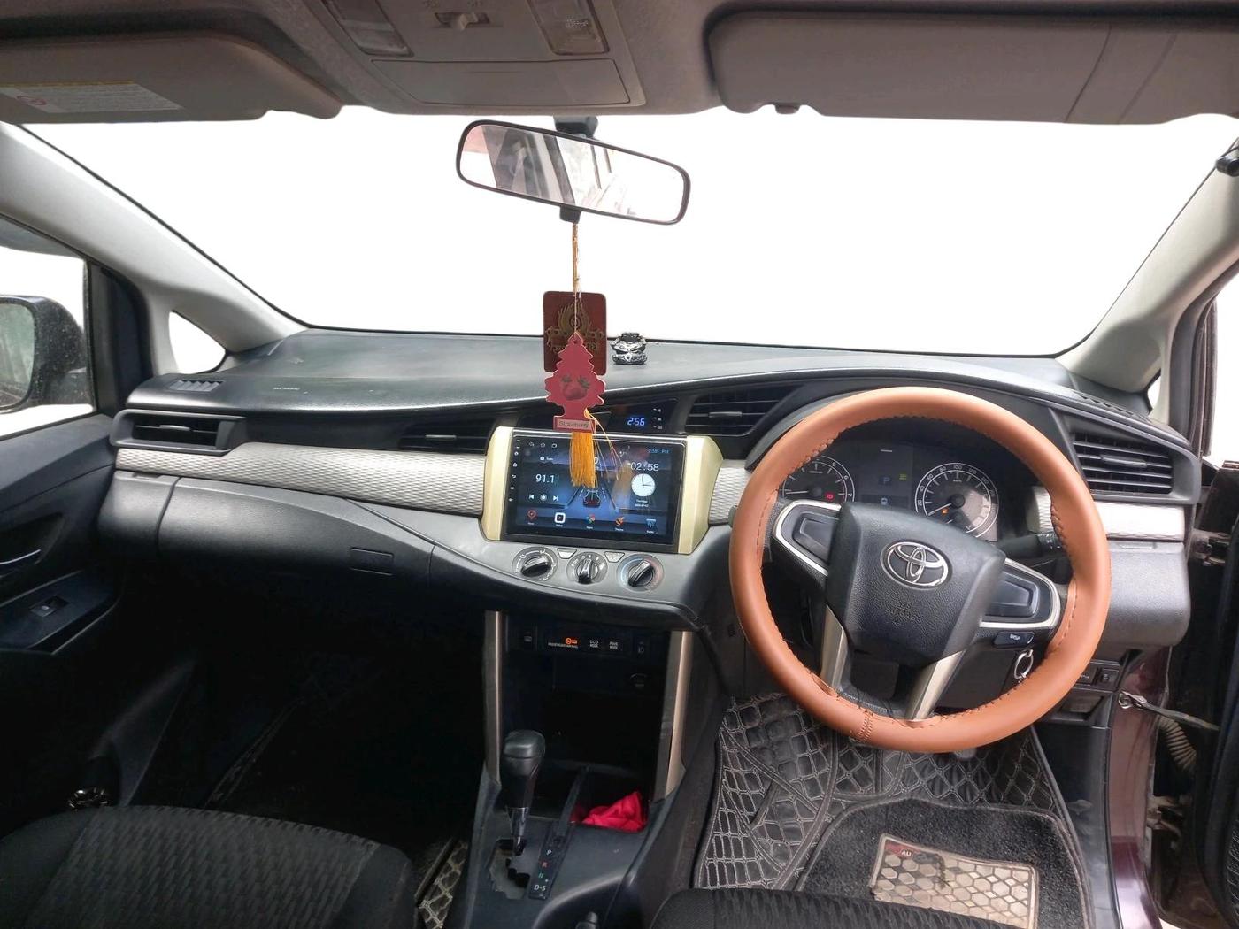 2016 Toyota Innova Crysta 2.7 GX AT 7 STR, Petrol, Automatic, 1,33,683 km, interior