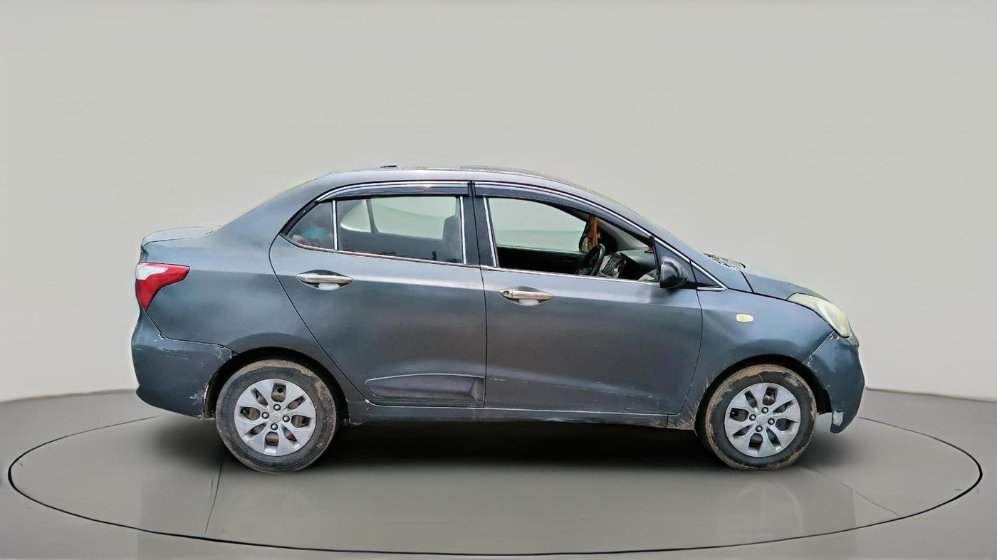 2017 Hyundai Xcent E+ 1.2 CRDI, Diesel, Manual, 1,04,318 km, exterior
