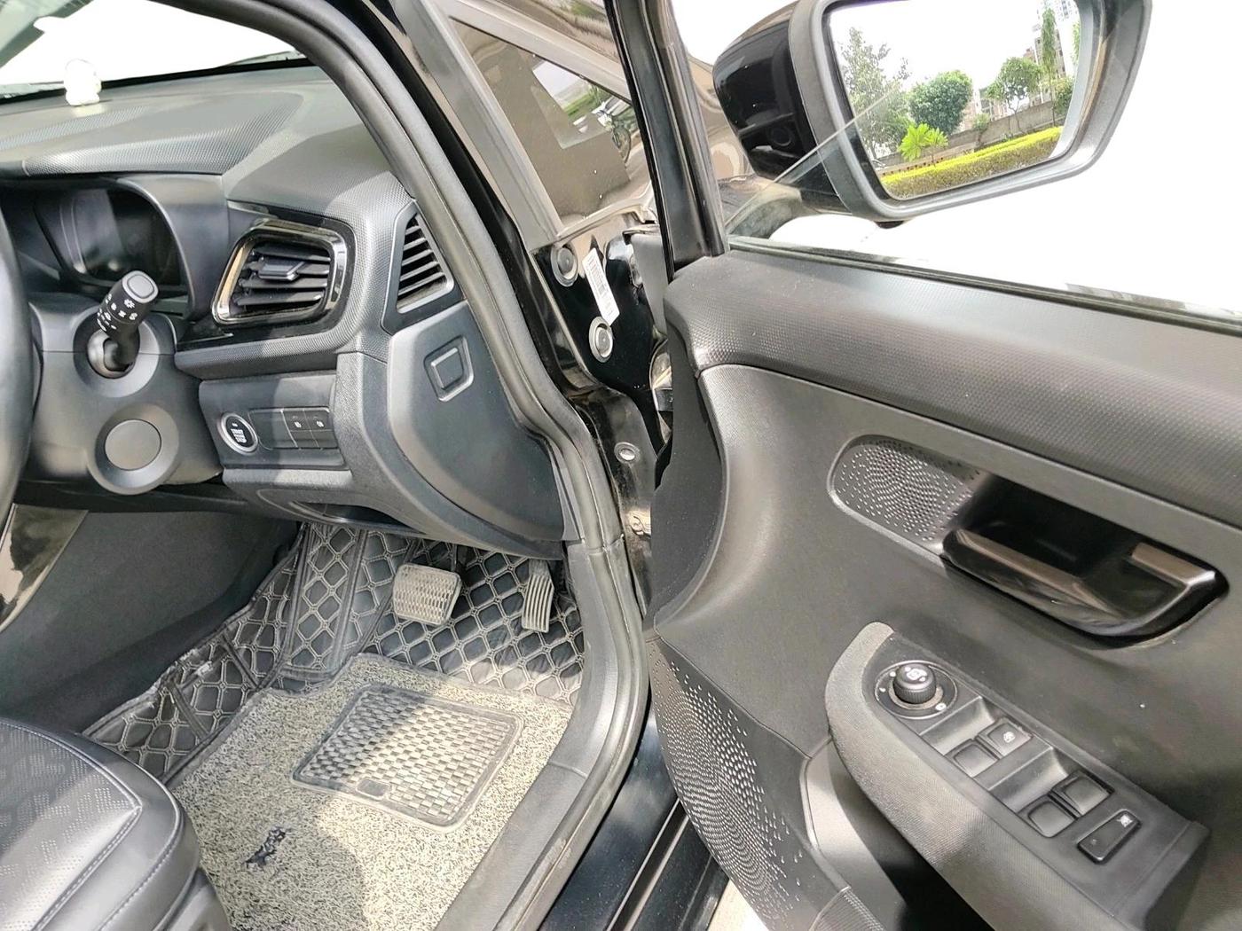 2023 Tata ALTROZ XZA PLUS DARK EDTION, Petrol, Automatic, 48,654 km, interior