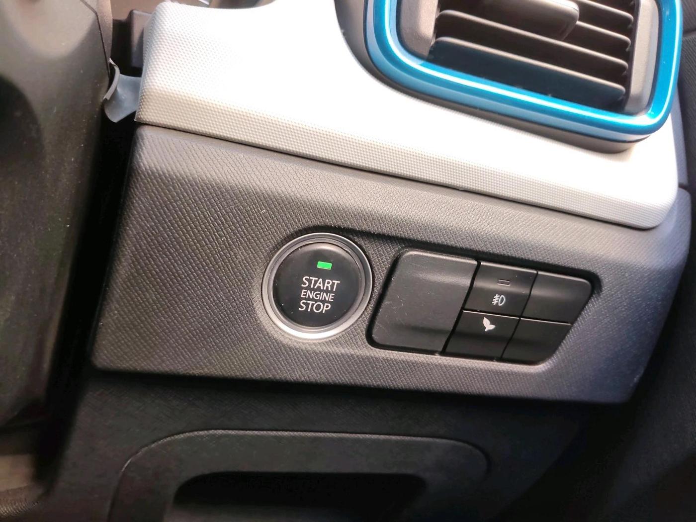 2022 Tata PUNCH CREATIVE  AMT, Petrol, Automatic, 11,169 km, interior