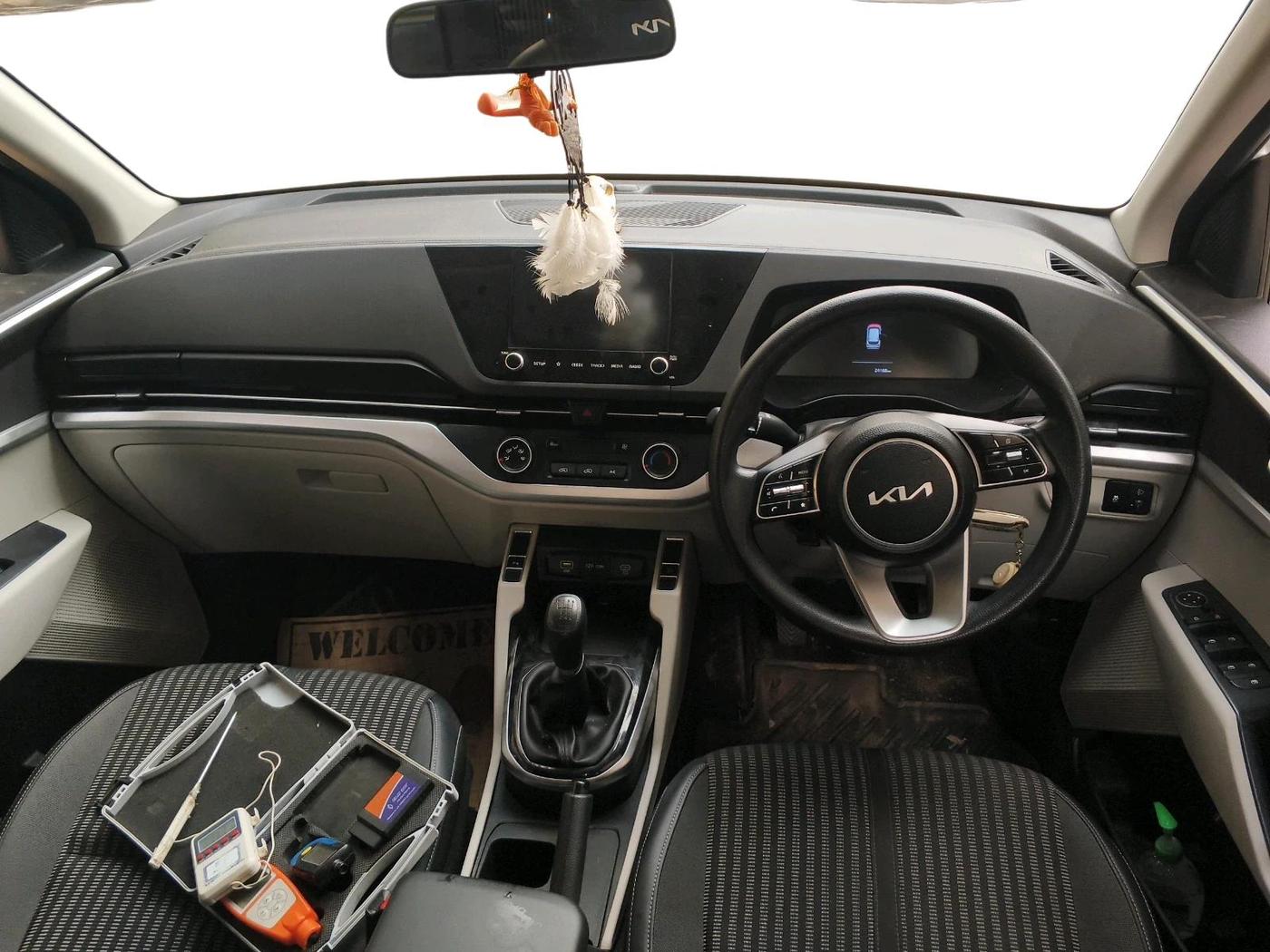 2023 KIA CARENS PRESTIGE 1.5 PETROL 7 STR, Petrol, Manual, 24,168 km, interior