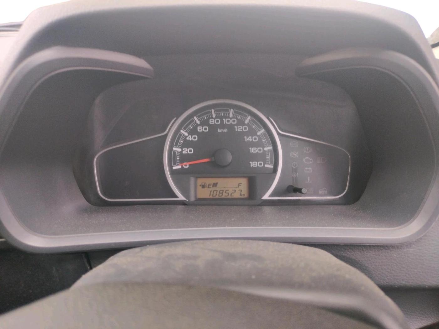 2016 Maruti Alto K10 LXI, CNG, Manual, 1,08,527 km, interior
