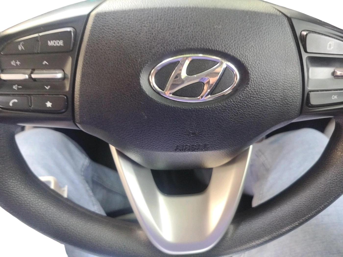 2023 Hyundai VENUE S 1.2, Petrol, Manual, 36,495 km, interior