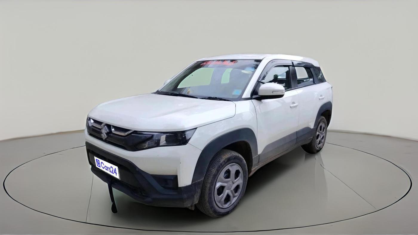 2024 Maruti BREZZA LXI S- CNG, CNG, Manual, 32,852 km, exterior